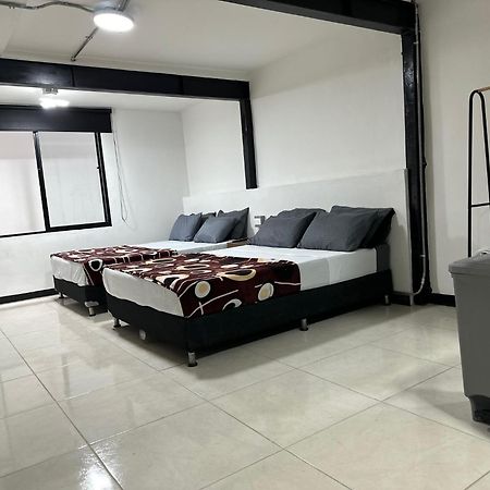 Malibu Loft Hotel เมเดยิน ภายนอก รูปภาพ