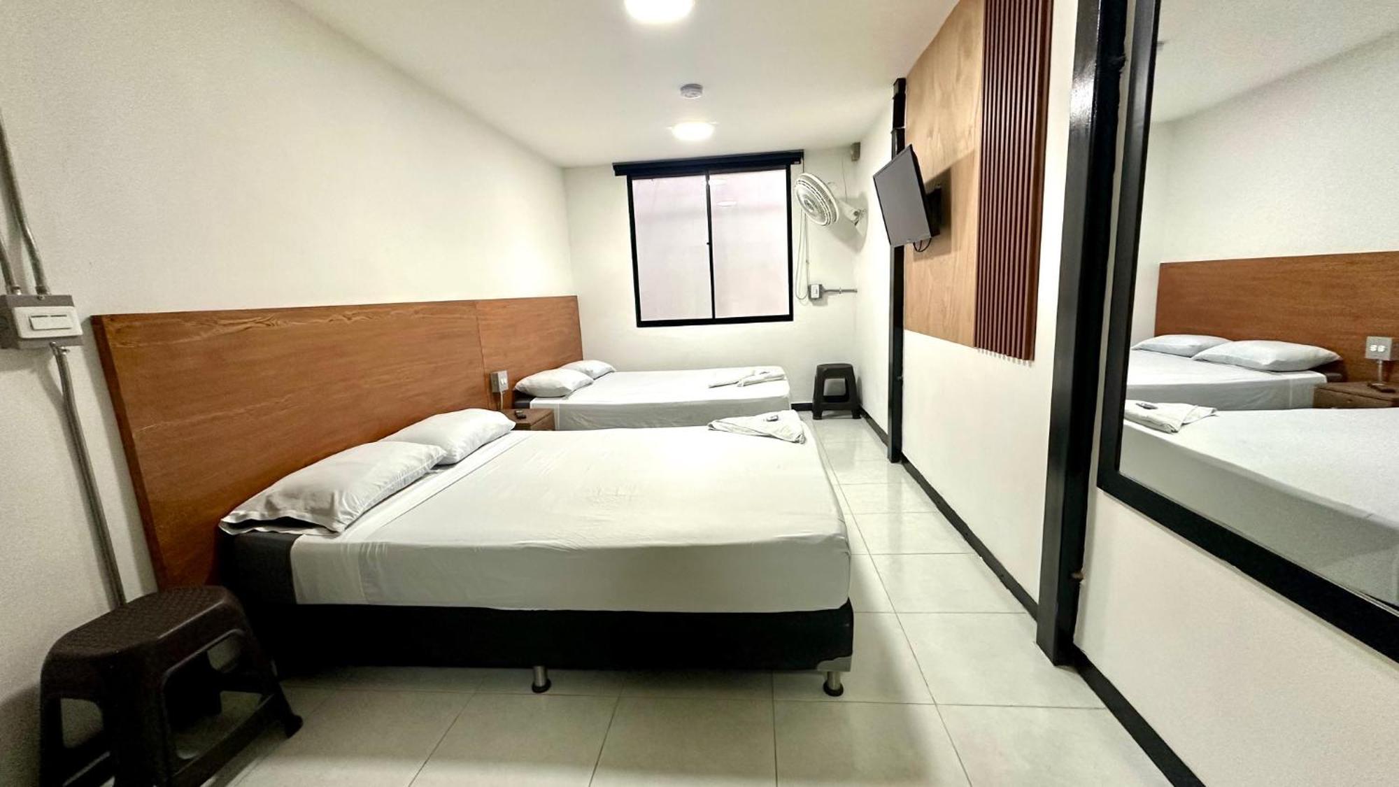 Malibu Loft Hotel เมเดยิน ภายนอก รูปภาพ